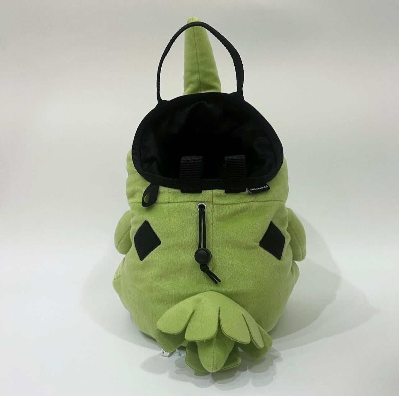 Larvitar bouldering bag
