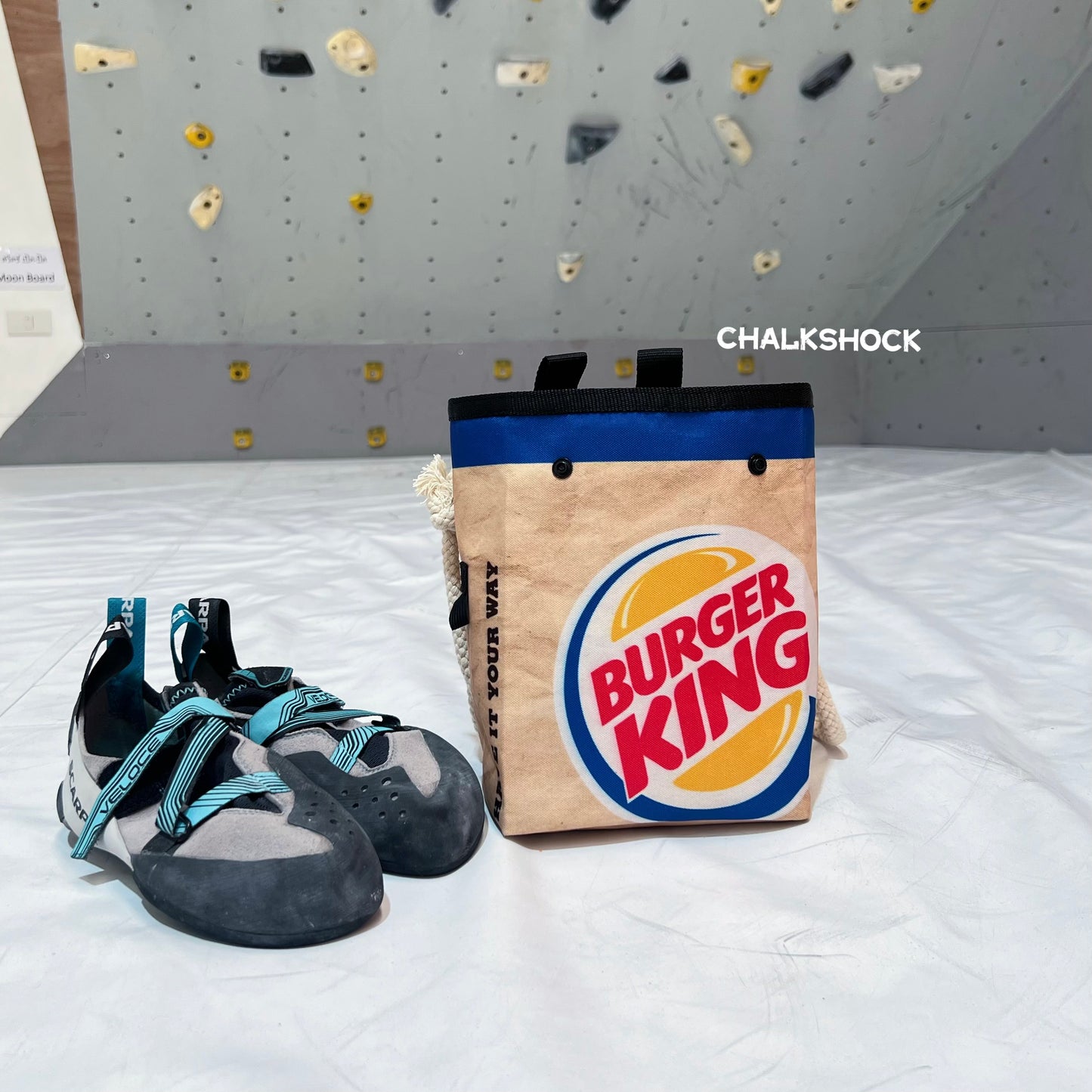 Burger Bouldering bag / Chalk bag (blue)