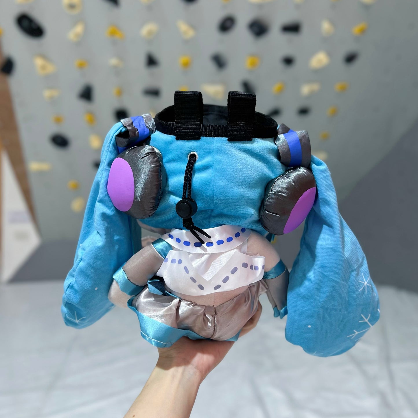 Hatsune Miku: Snow Miku chalk bag