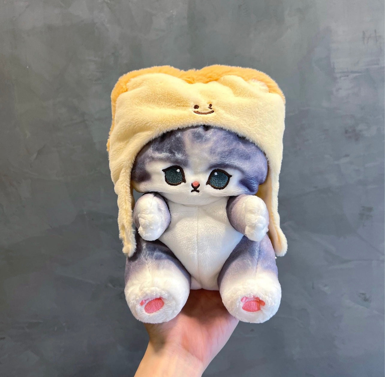 Toasted Grey Cat chalk bag