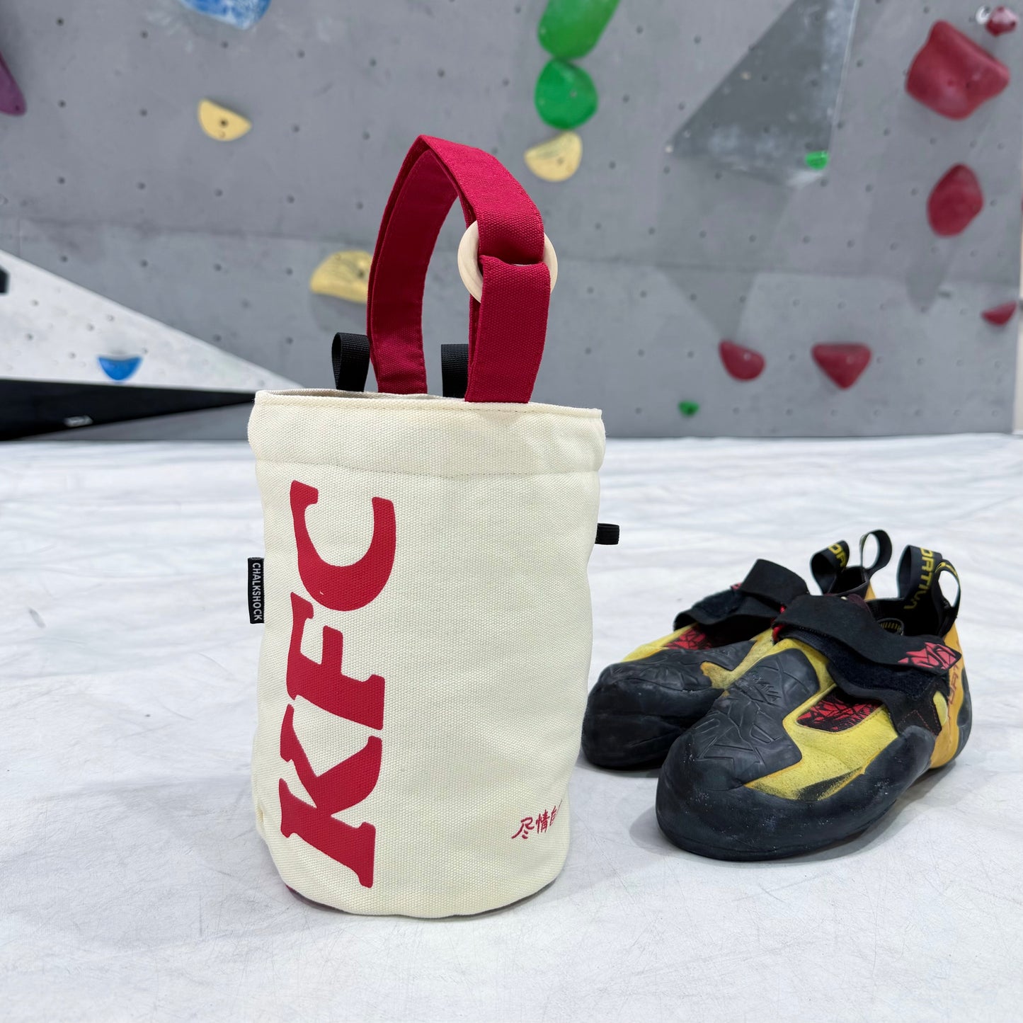 Crispy Chicken Fast Food Bouldering bag / Chalk bag (Red)