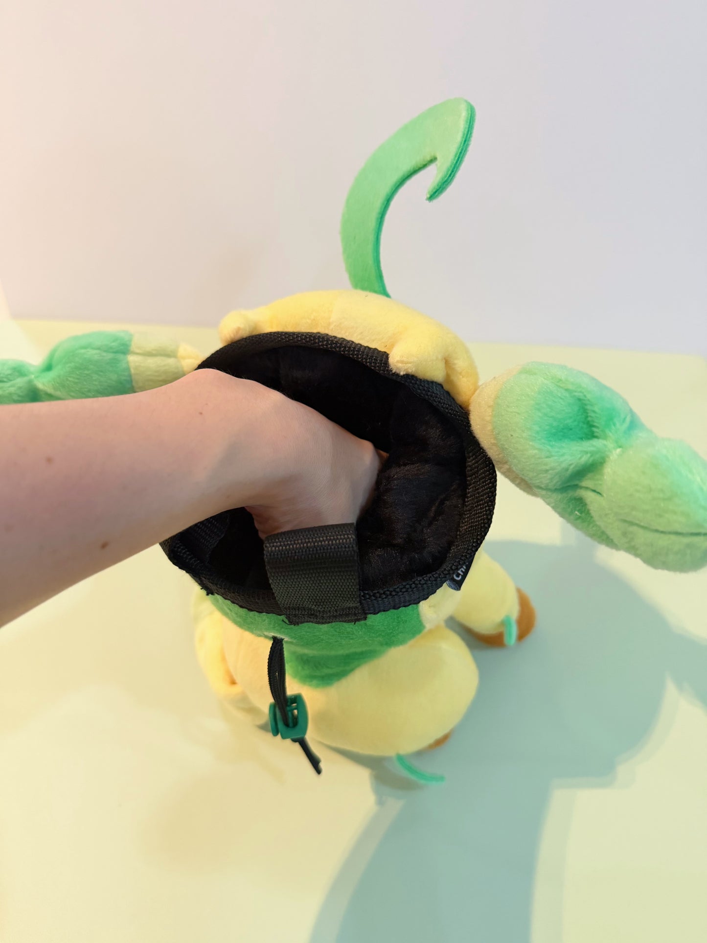 Leafeon chalk bag