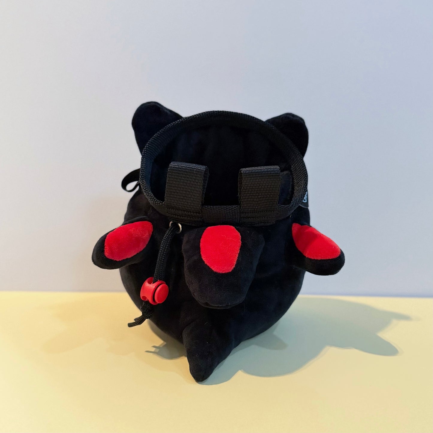 Shadow chalk bag