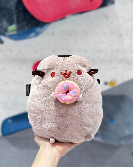 Donut Pusheen chalk bag